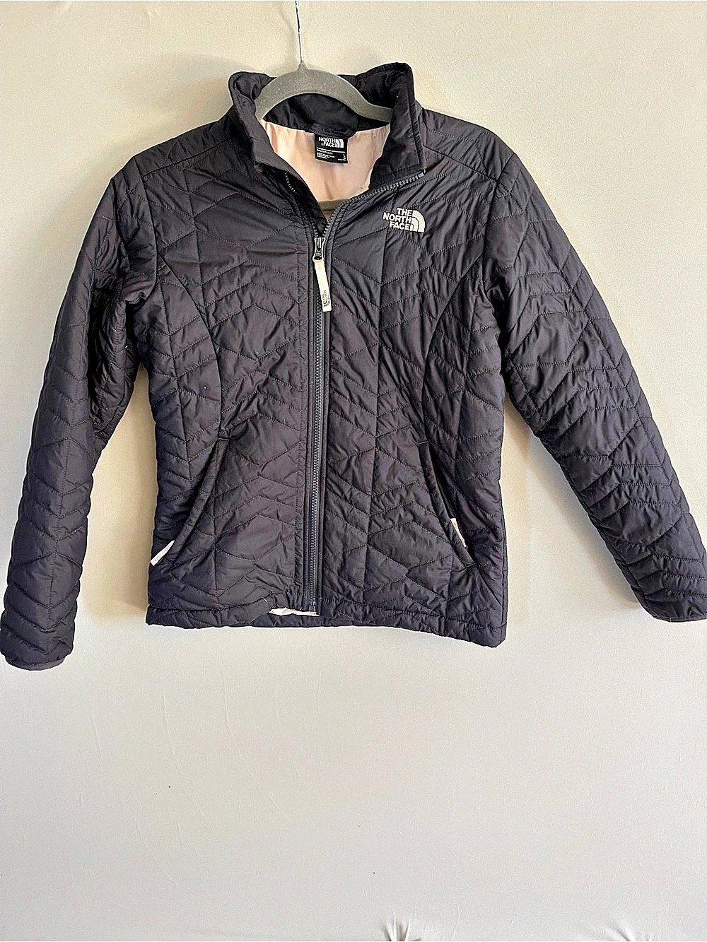 The North Face Girls' ThermoBall Hooded Jacket Quilted Jacket in Navy Blue Size
